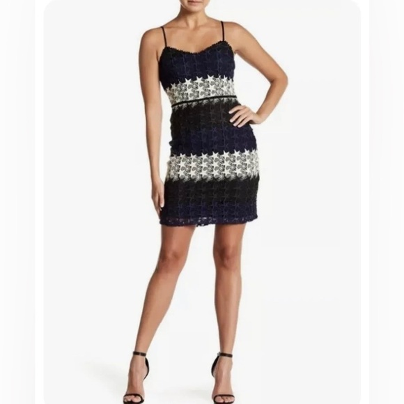 Bebe Star Lace Mini Dress Size 4 NWT.  Be the star of the show! ✨ - Picture 2 of 7